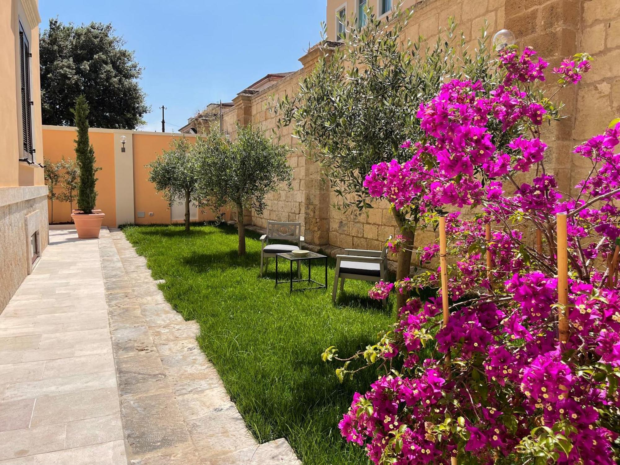 מלון טאראנטו Palazzo Pitagora מראה חיצוני תמונה