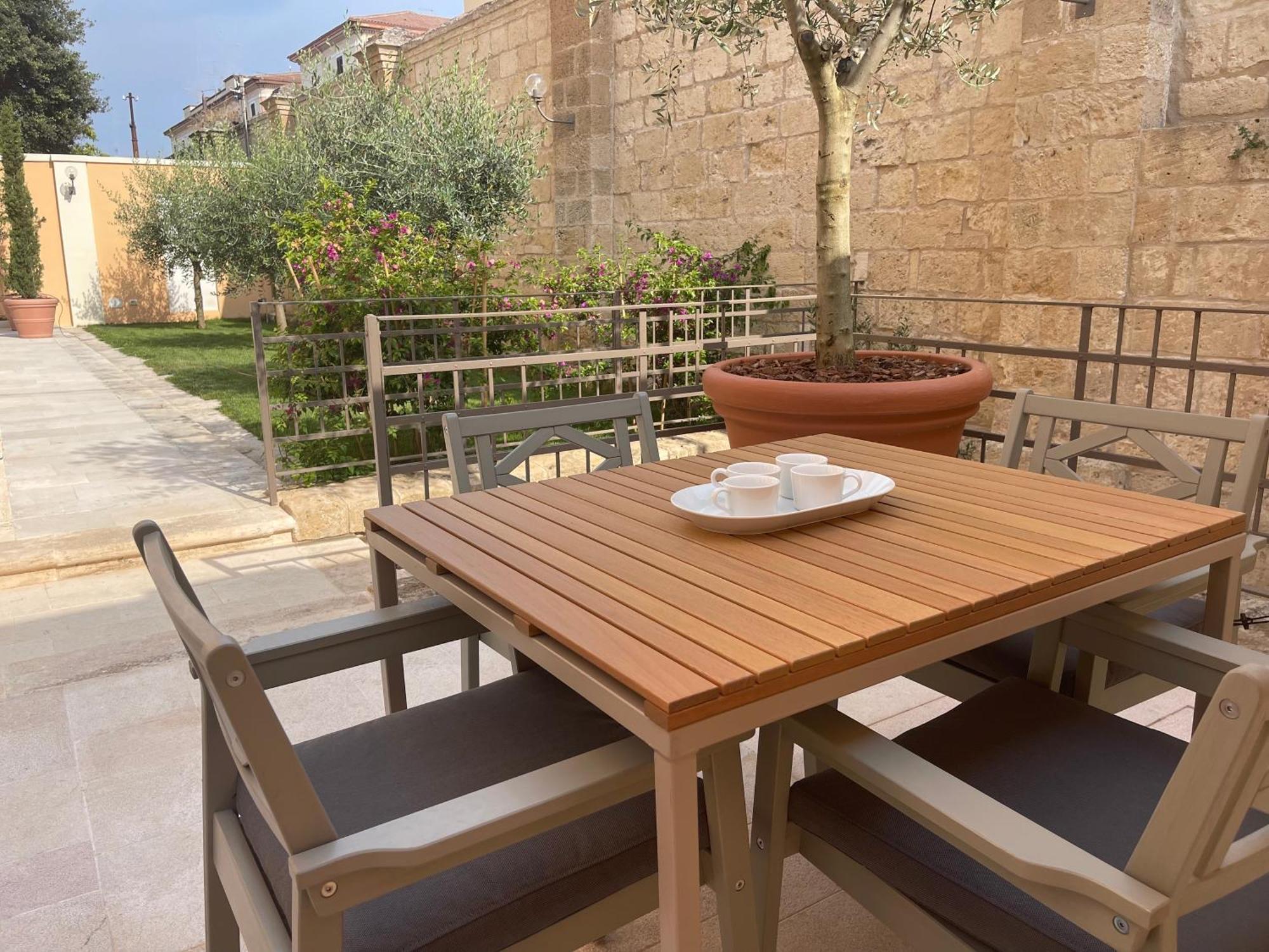 מלון טאראנטו Palazzo Pitagora מראה חיצוני תמונה